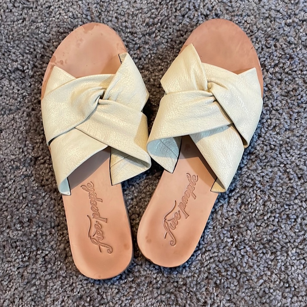 Free People Slides Sandals Tan Size 37